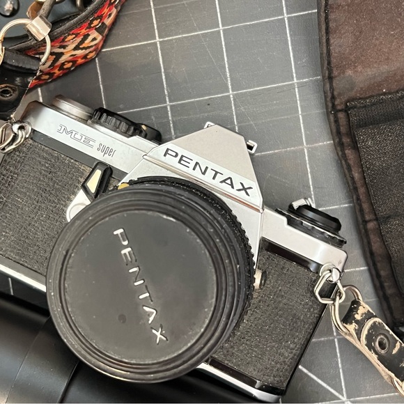 Vintage Pentax ME Super camera and assorted lenses GUC - Picture 4 of 16